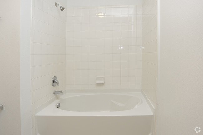 2BR, 2BA - 1093 SF - Block 32 at RiNo