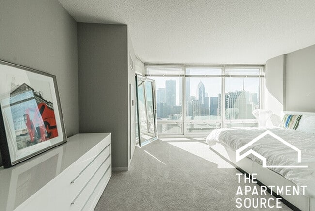 Foto del edificio - 345 E Ohio St