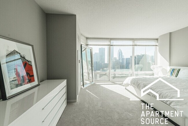 Building Photo - 345 E Ohio St