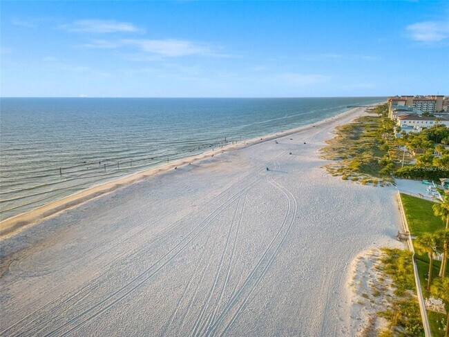 Foto del edificio - 17960 Gulf Blvd