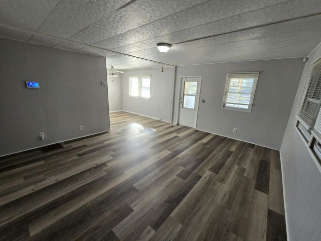 Building Photo - 217 48th Ave W