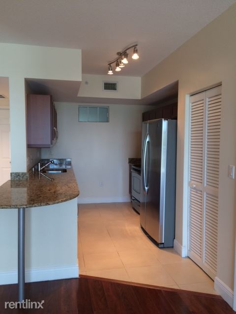 Foto del edificio - 7280 SW 90th St