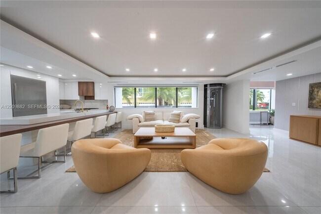 Foto del edificio - 5601 N Ocean Dr