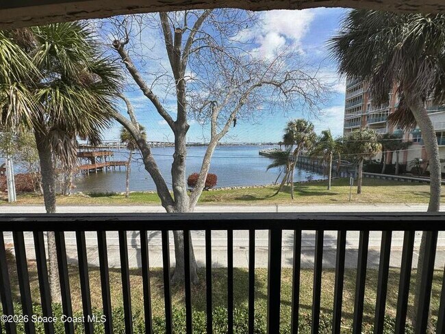 Foto del edificio - 55 Riverside Dr