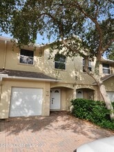 Building Photo - 7958 Evelyn Ct
