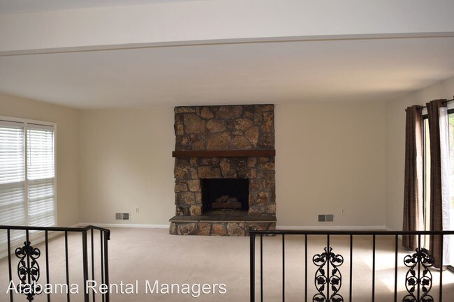 Building Photo - 3216 Westbrook Dr