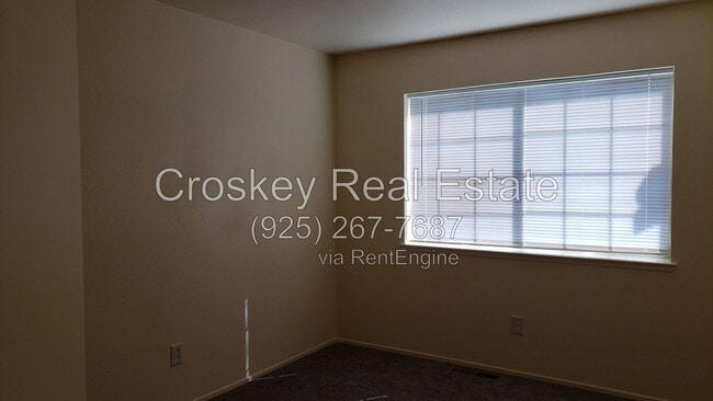 Building Photo - 4717 Knollpark Cir
