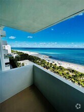 Building Photo - 2899 Collins Ave