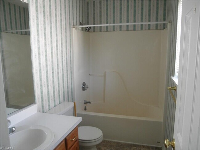 Building Photo - 2 bed 2 bads Condo!! Coming this June, 2023!