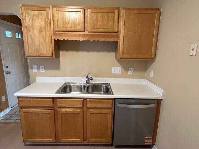 Foto del edificio - 5516 John McGraw Ln