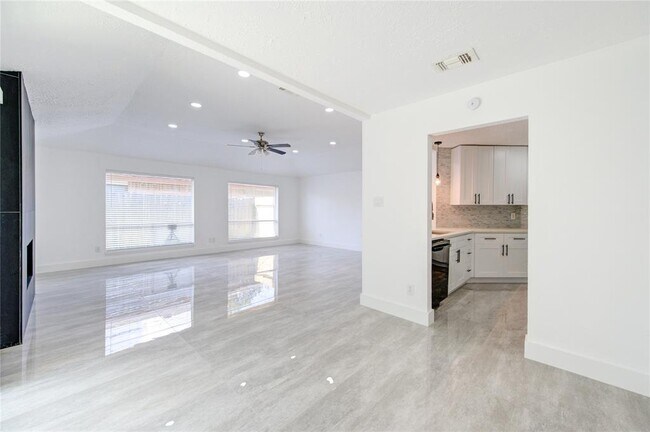 Foto del edificio - 7326 Dew Mist Ln