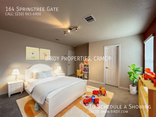 Building Photo - "Charming 4-Bed Home with Movie Room & Coz...