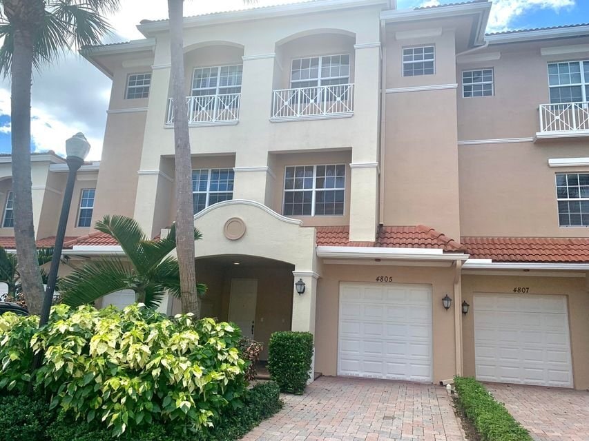 4805 Sawgrass Breeze Dr, Palm Beach Gardens, FL 33418 Townhome