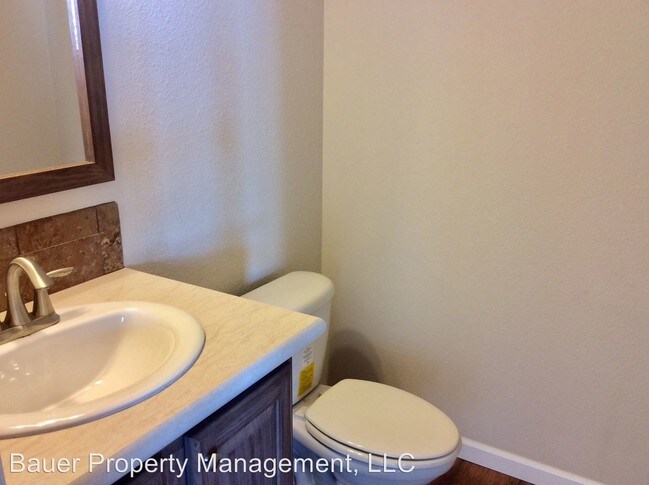 Foto del edificio - 3 br, 2.5 bath House - 827 2nd St E