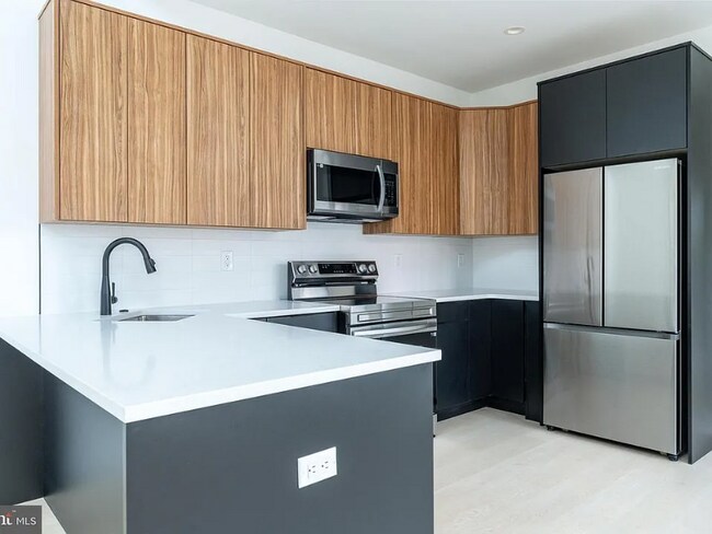 Foto del edificio - 1649 N 6th St