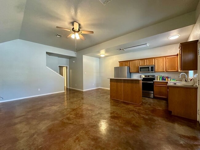 Building Photo - 2018 S 8th St