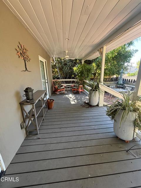 Foto del edificio - 3002 Manhattan Ave