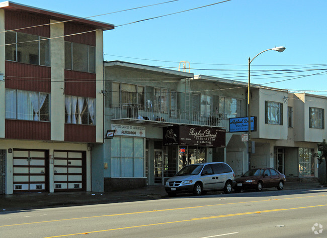 Building Photo - 1520-1524 Geneva Ave