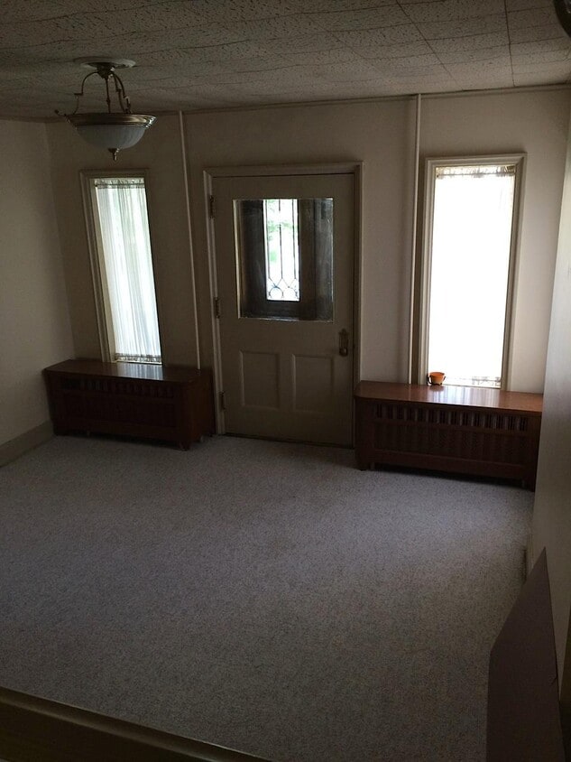 Foyer Front Door - 419 S Atlantic Ave (Pittsburgh, PA)