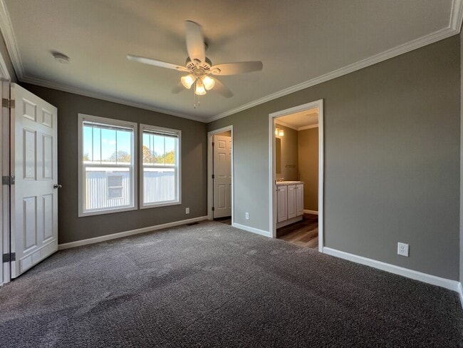 Foto del edificio - 133 W Sourwood Dr