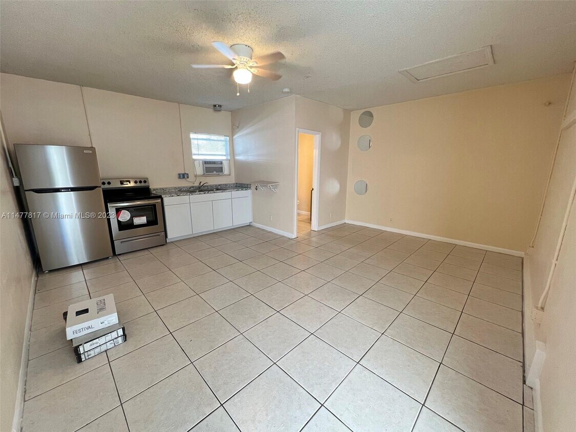 Foto principal - 1015 SW 4th Ave