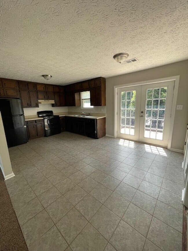 Foto del edificio - 252 Toby Springs Ln