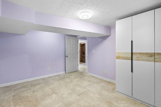 Foto del edificio - 512 River Rouge Dr