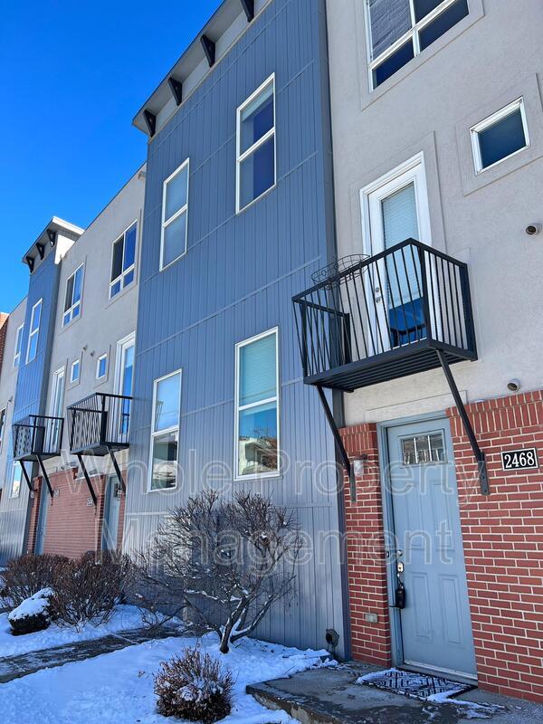 Building Photo - 2468 Decatur St