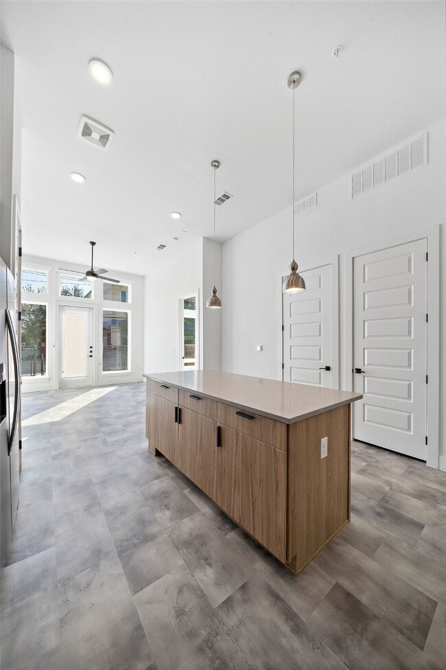 Building Photo - 2520 Washington Ave