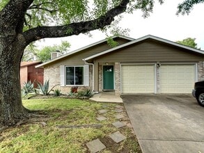Building Photo - 11108 Applewood Dr