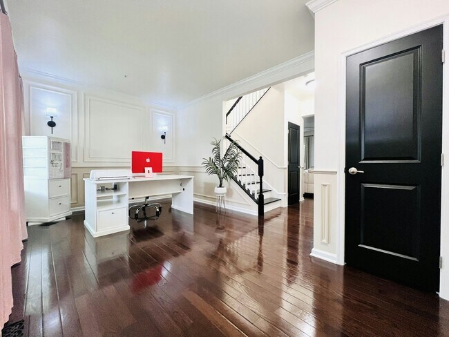 Foto del edificio - 2409 Glouster Pointe Dr