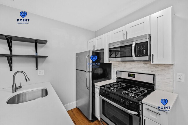 Building Photo - 146 Bremen St