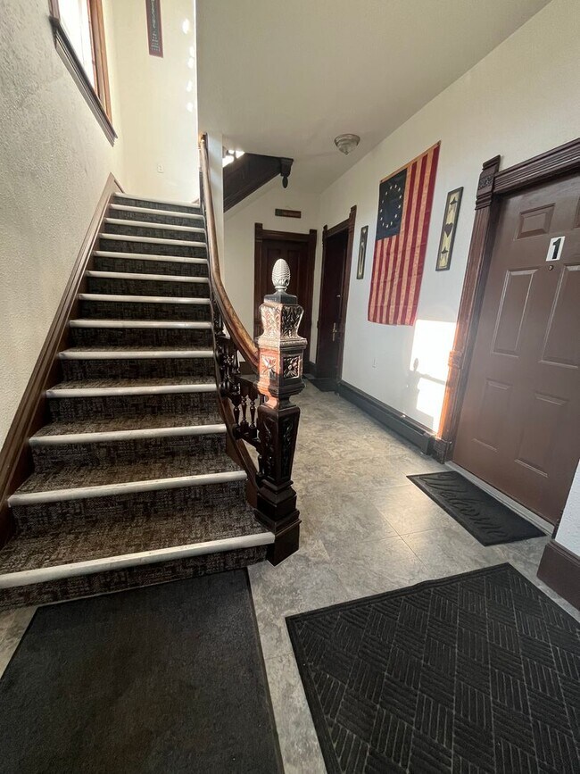 Foto del edificio - 1 Bed 1 Bath Apartment