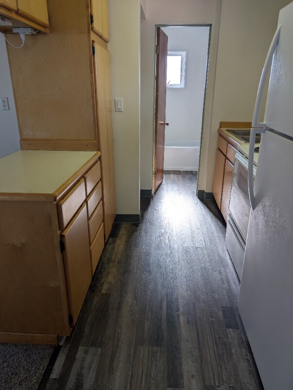 Building Photo - 405 Chestnut St
