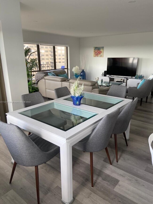 Foto del edificio - 5000 N Ocean Blvd