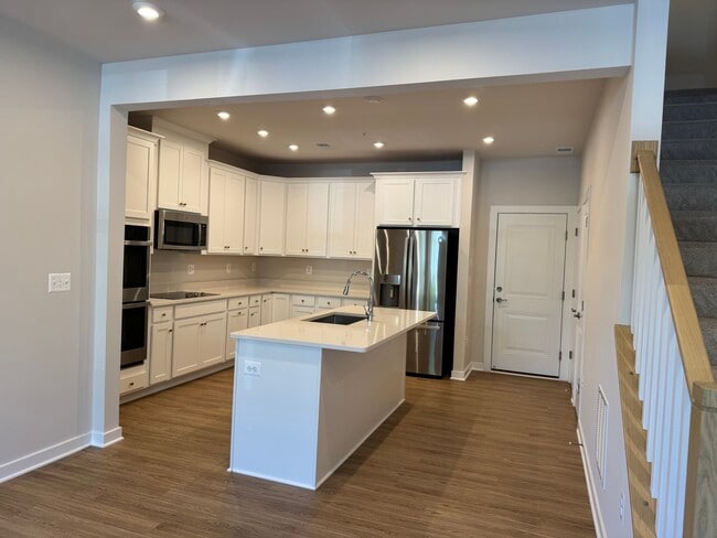Kitchen - 13622 Innovation Station Loop