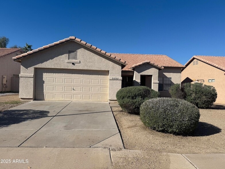 Foto principal - 5092 N 75th Ln