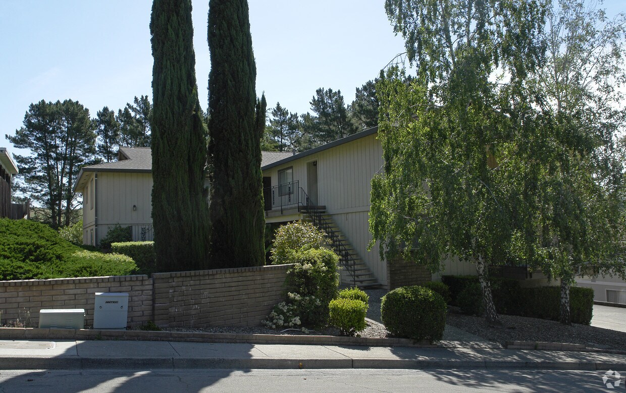 Foto del edificio - 2031 Ascot Dr