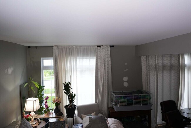 Foto del edificio - 1704 Windward Ave