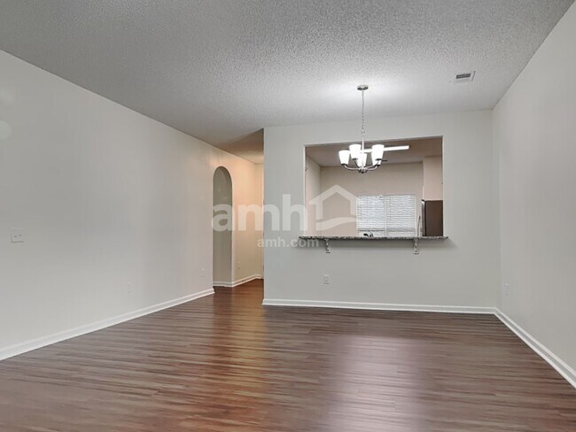 Building Photo - 116 Archwood Dr