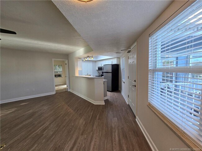 Foto del edificio - 3206 SE Aster Ln