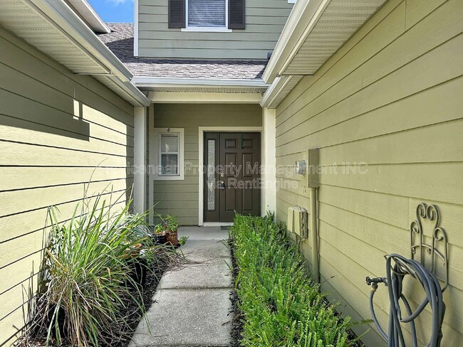 Building Photo - 8528 Sandpiper Ridge Ave