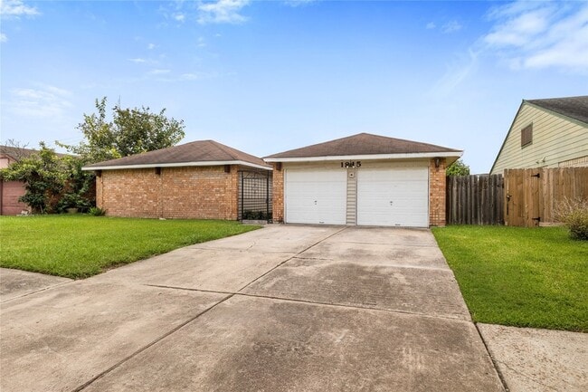 Building Photo - 1815 Millbury Dr