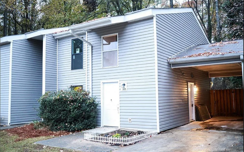 Primary Photo - 203 Governors Dr