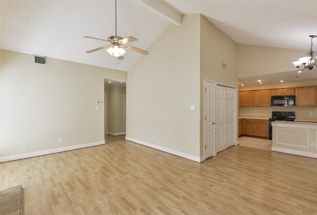 Building Photo - 23627 Pebworth Pl