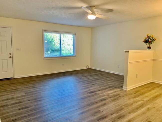 Building Photo - Hiram Rental