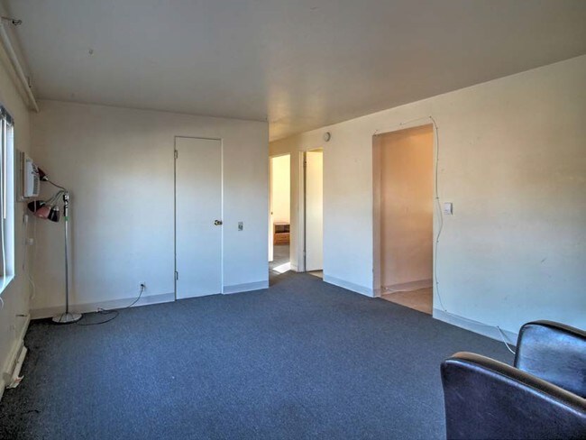 Interior Photo - 1820-1860 Alpine Ave