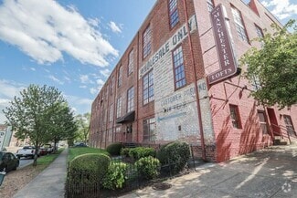 Building Photo - 815 Porter St