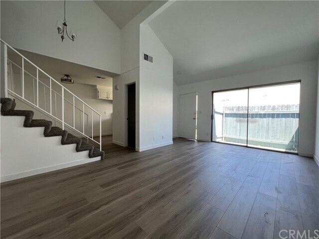 Foto del edificio - 1611 Firvale Ave