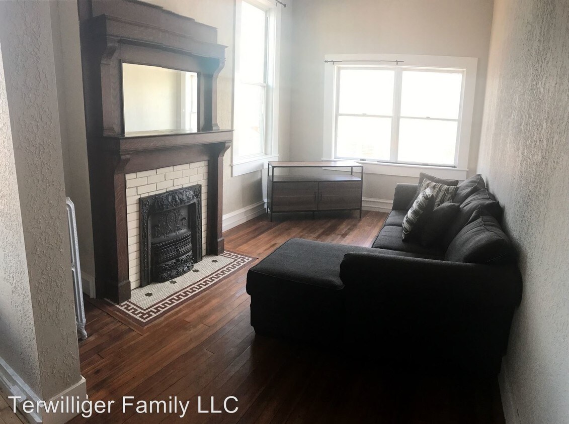 Foto principal - 132 N Main St
